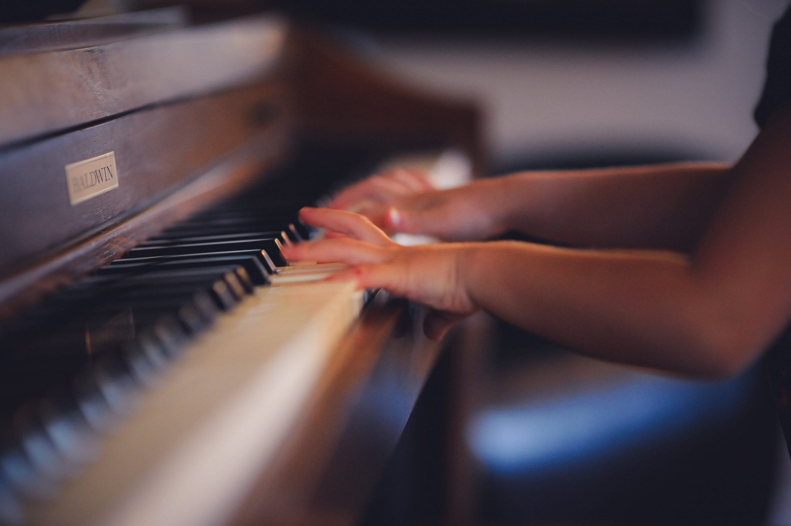 music lessons student piano