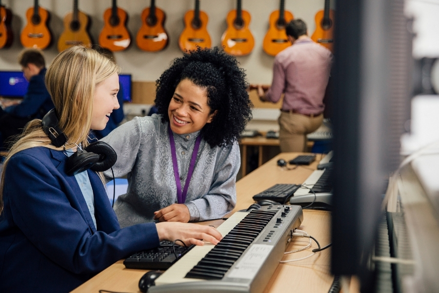 electronic keyboard lessons