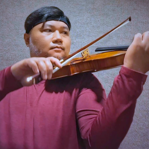 violin playing