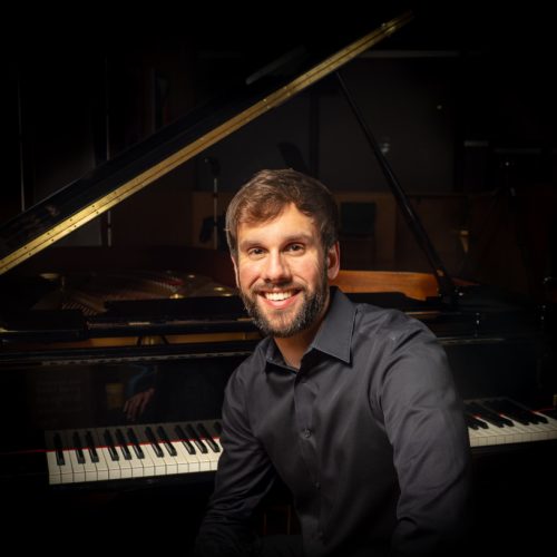 Justin Furnia piano instructor
